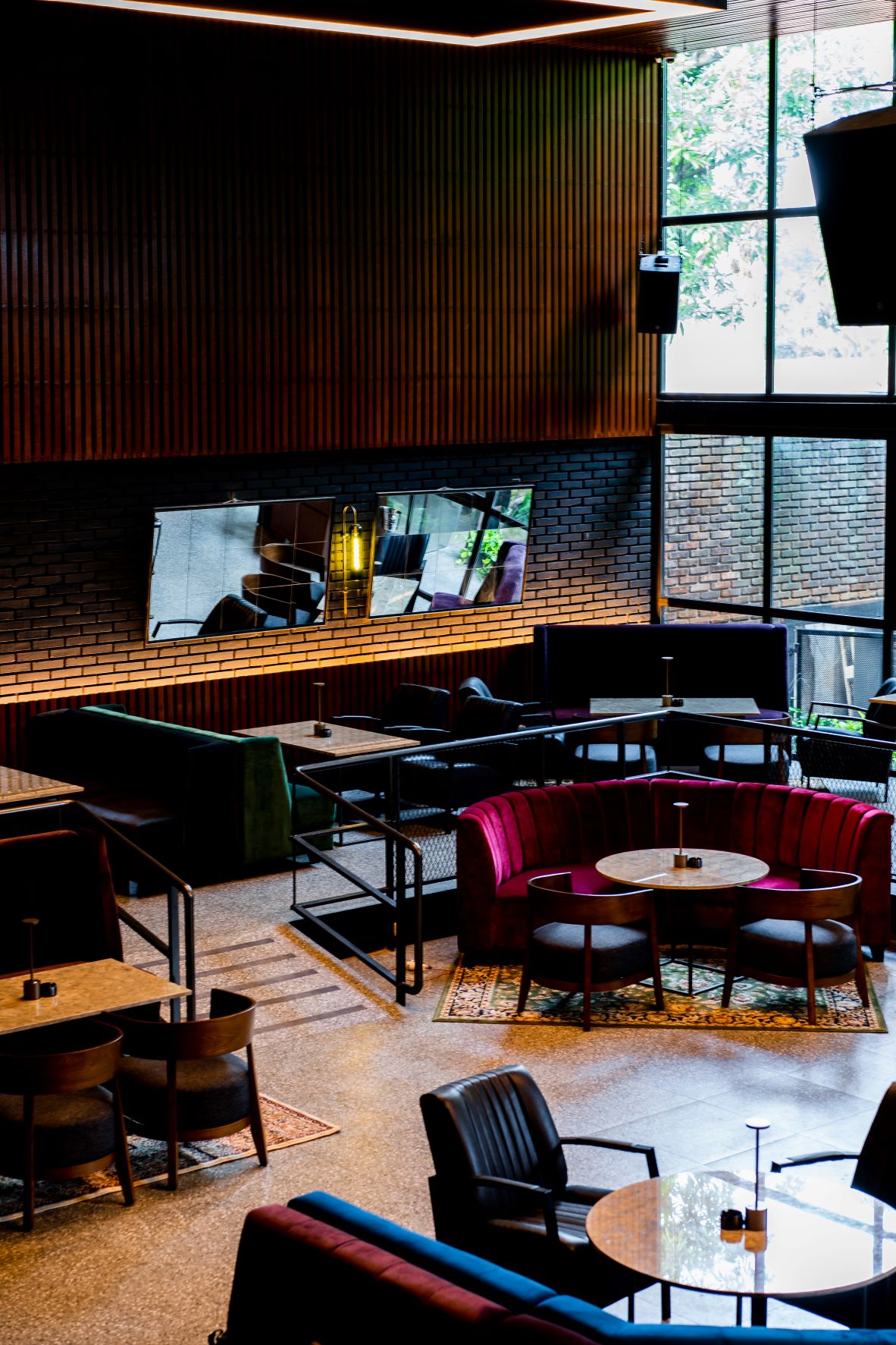 leon interior